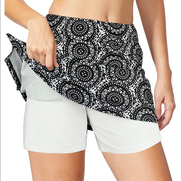 Athletic skirt with built in shorts with pocket - Picture 2 of 6